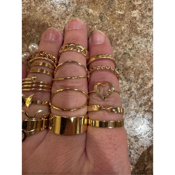 Brand new 22 piece stacking ring bundle - Picture 4 of 4